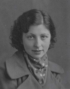 Rosie at age seventeen, 1931