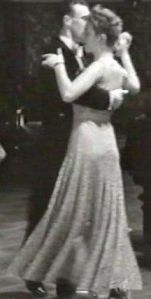 7b Rosie demonstrating the Sherlockinette b